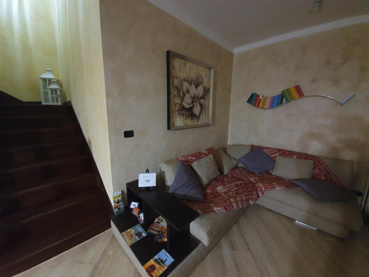A Casa Di Raffa Hotel Pergine Valdarno ภายนอก รูปภาพ